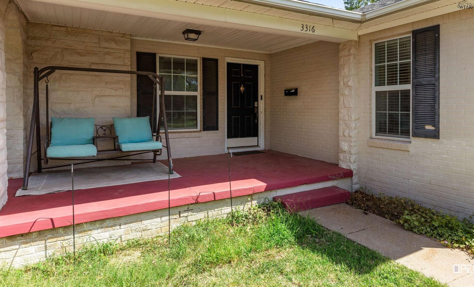 Property Photo: 3316 Kessler Boulevard TX 76309