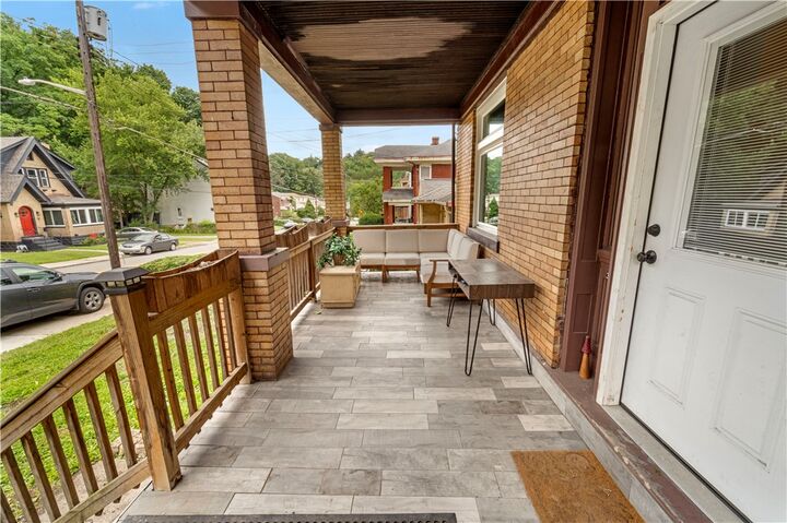 Property Photo: 3663 Baytree St PA 15214