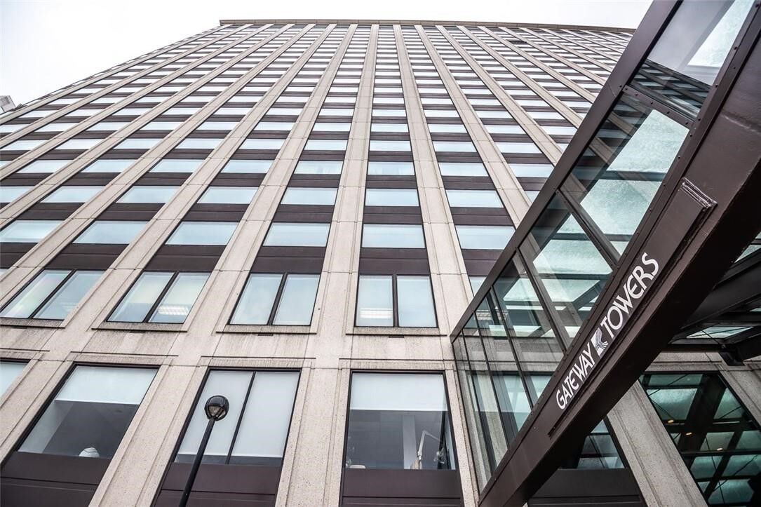 Property Photo:  320 Fort Duquesne Blvd 16G  PA 15222 