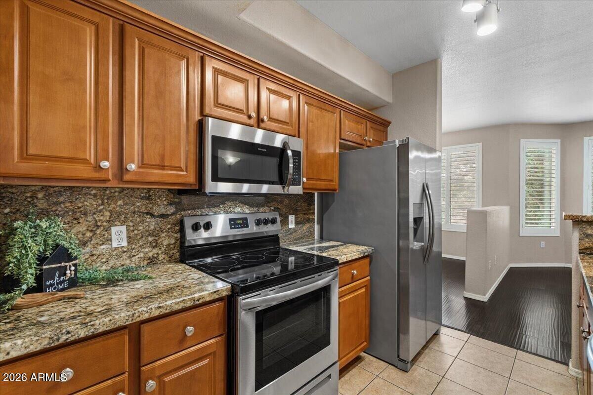Property Photo: 420 W 1st Street 217 AZ 85281