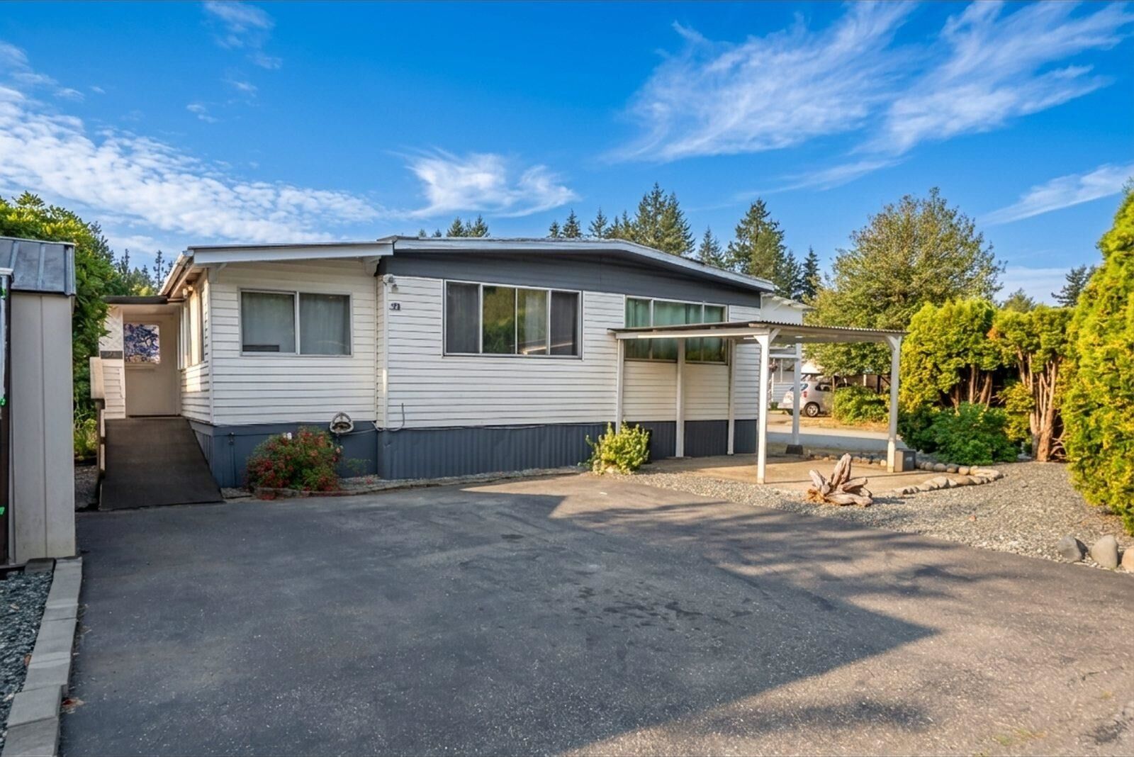 Property Photo:  3031 200 Street 21  BC V2Z 1N5 