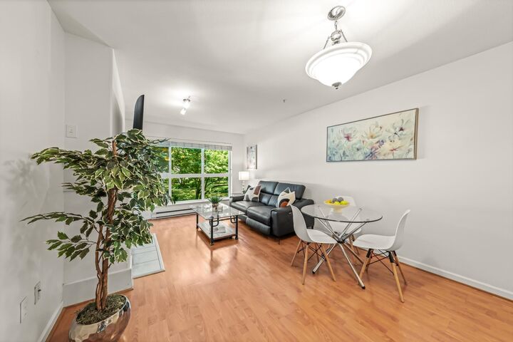 5900 Dover Crescent 205 — photo 1