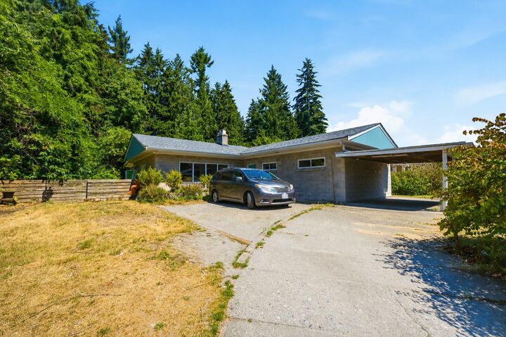 Property Photo: 3922 Sunnycrest Drive BC V7R 3C9