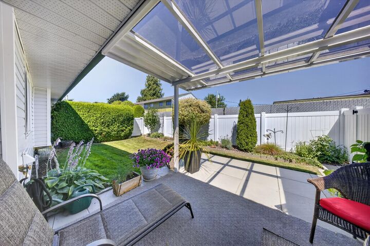 Property Photo: 9300 Hazel Street 4 BC V2P 5N2