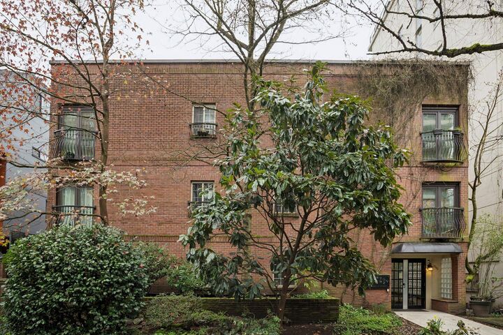 Property Photo:  1940 Barclay Street 213  BC V6G 1L3 