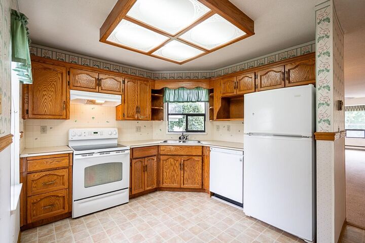 14957 Thrift Avenue 201 — photo 1