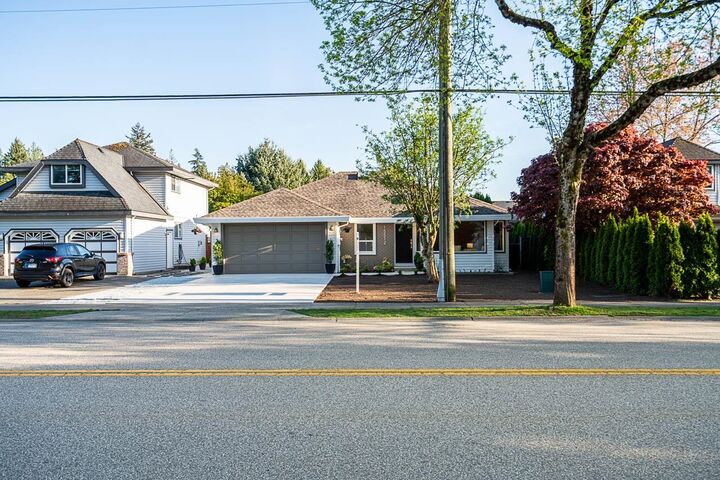 Property Photo: 15512 112 Avenue BC V3R 6H1