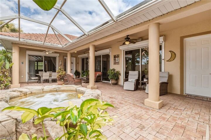 Property Photo:  13921 Bently Cir  FL 33912 