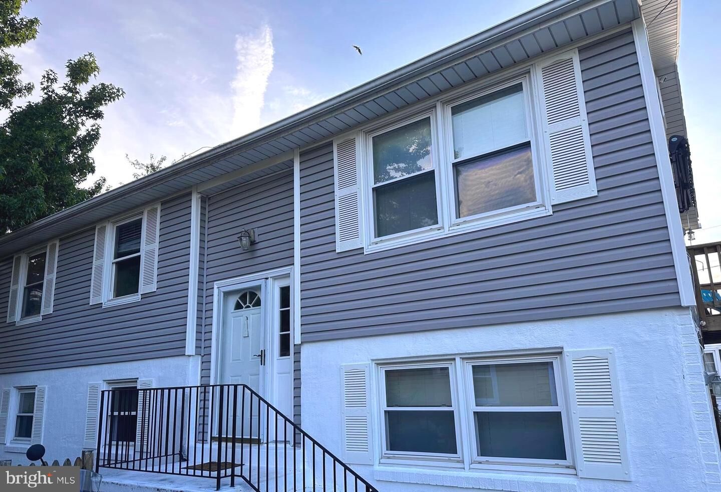 Property Photo: 1220 Grove Avenue MD 20764