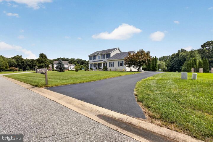 Property Photo: 419 Skyview Drive DE 19709