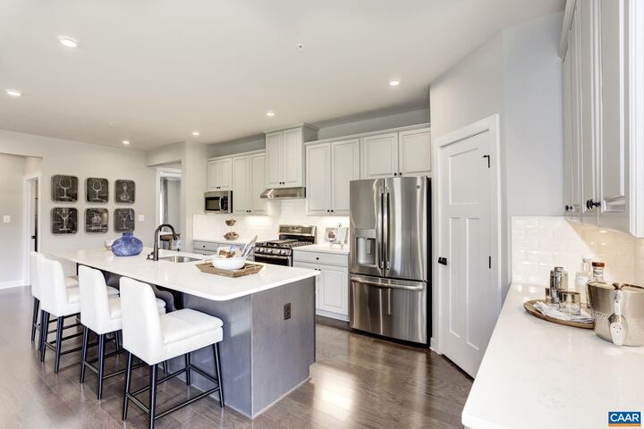 Property Photo:  5046 Lazy Branch Ln  VA 22947 
