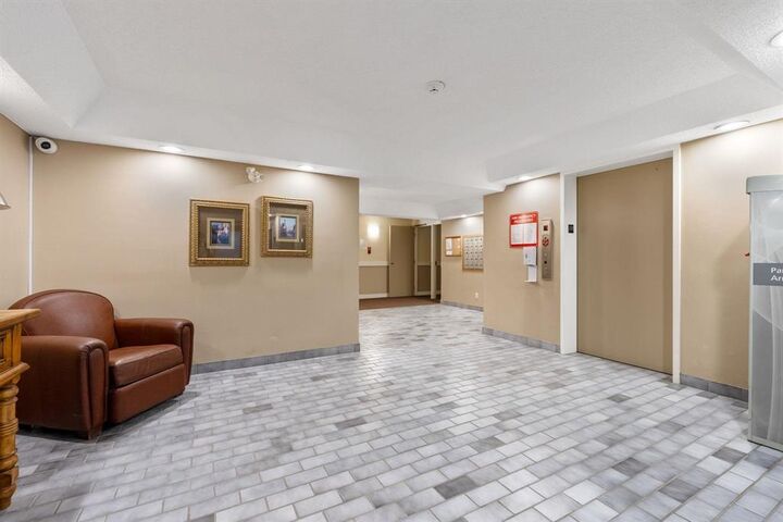 Property Photo:  79 Swindon Way  MB R3P 0X2 