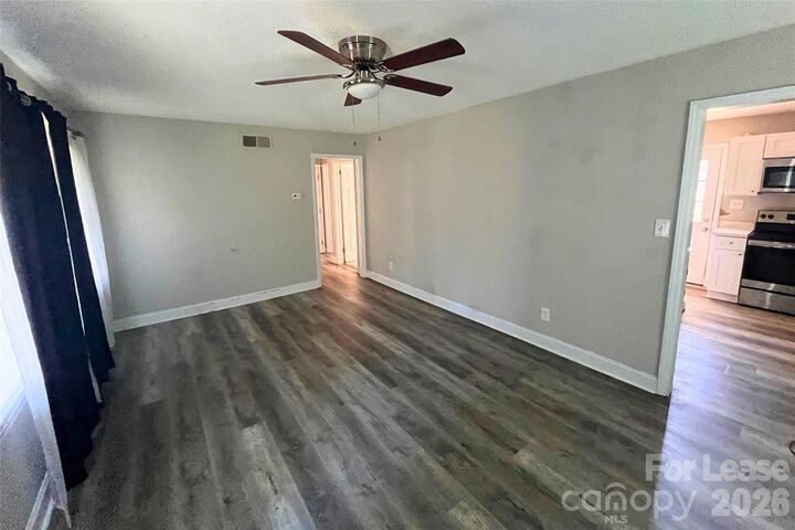 Property Photo: 916 Summer Drive NC 28052