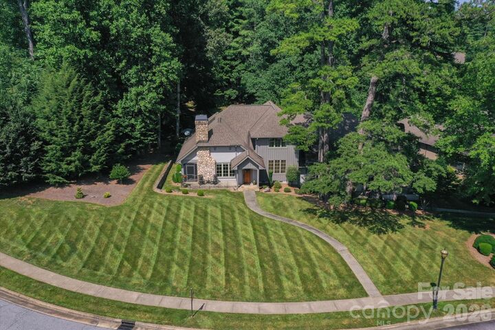 Property Photo:  6 Jasmine Lane  NC 28712 