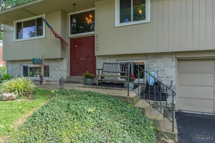 Property Photo:  6117 Teagarden Cir  OH 45449 