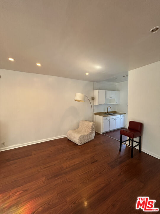 Property Photo:  101 Dudley Ave, Unit A  CA 90291 