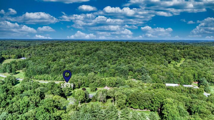 Property Photo: 10592 Fallsburg NE Road OH 43822