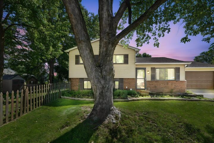 Property Photo: 1740 Ringfield Drive OH 43119