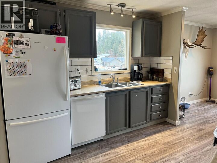 Property Photo: 105 Jasper Drive BC V0K 1W0