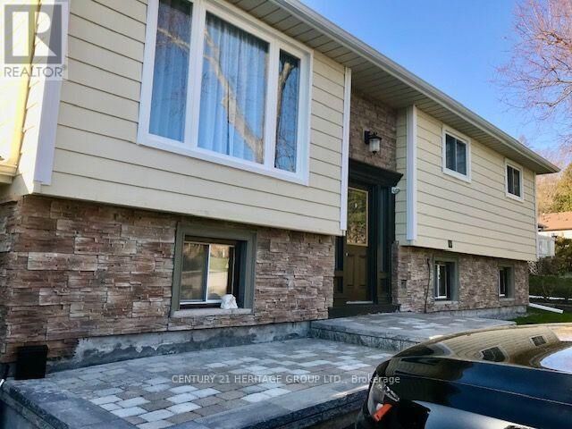 Property Photo: 324 Adeline Drive ON L4P 3C2
