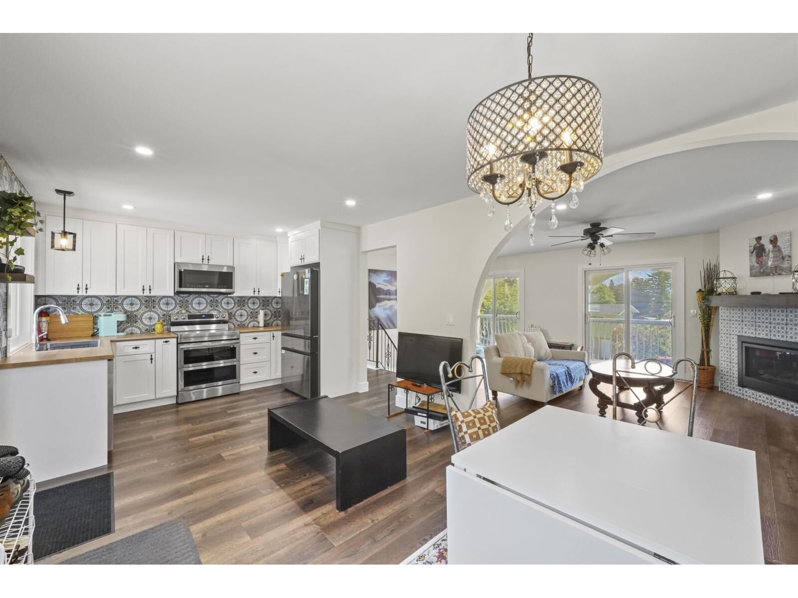 Property Photo:  34941 Douglas Avenue  BC V2V 6S3 
