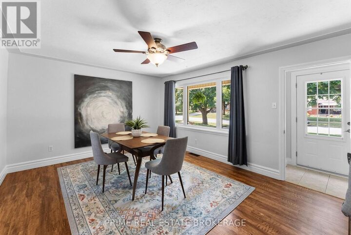 Property Photo:  65 David Street  ON N6P 1B4 
