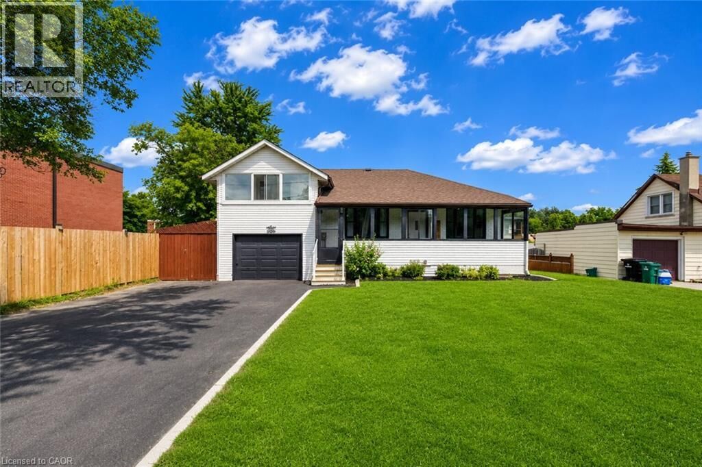 Property Photo:  182 Avalon Place  ON N2M 4N8 