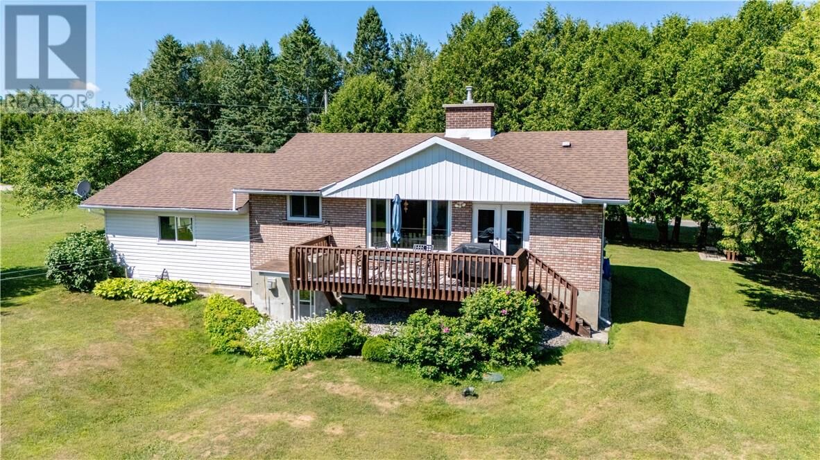 Property Photo:  205 Limberlost Lane  ON P0P 1S0 