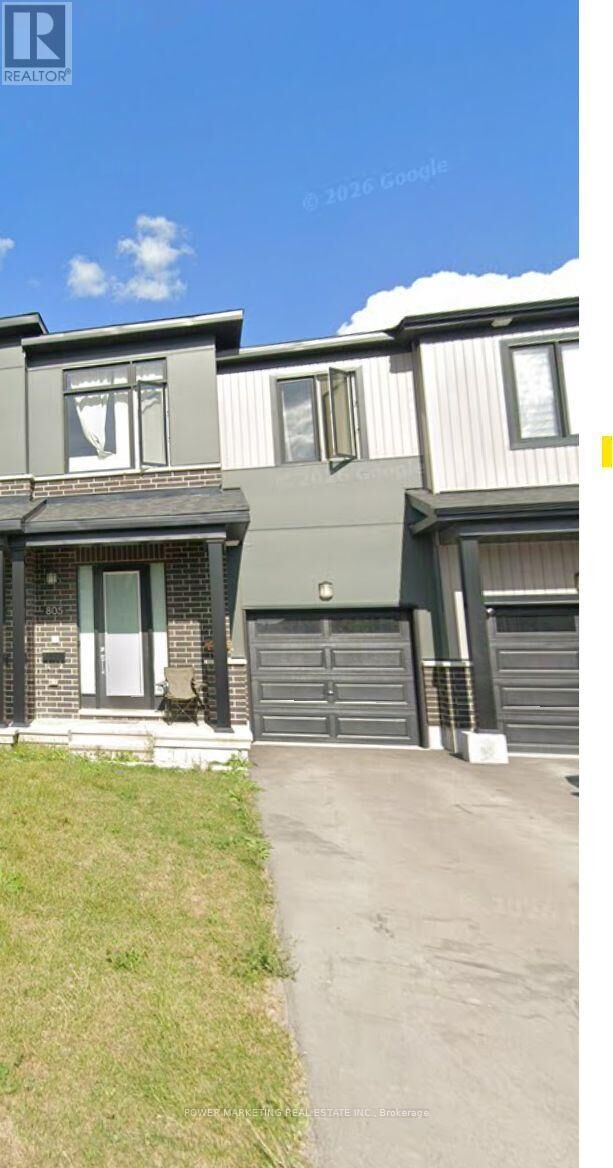 Property Photo: 805 Cerulean Way ON K1W 0S7