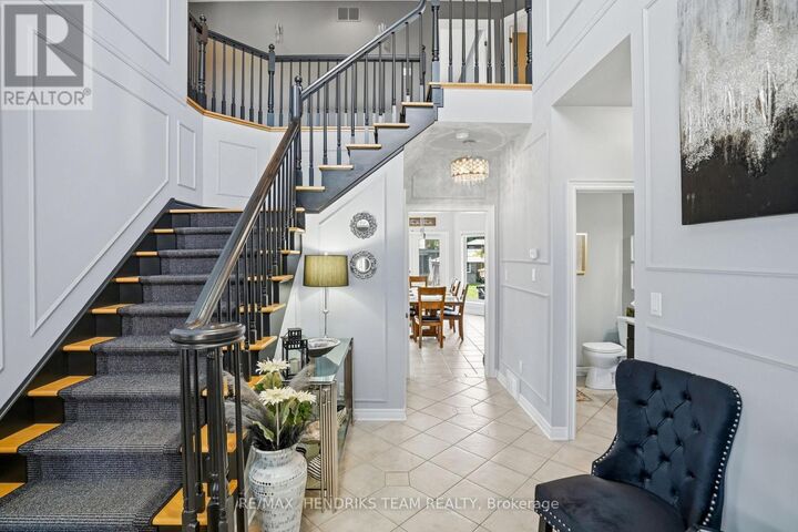 Property Photo:  169 Michael Drive  ON L3C 7B8 