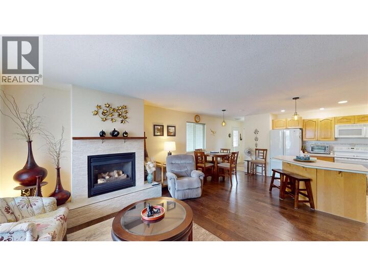 Property Photo:  1510 Birch Street 7  BC V0B 1G3 