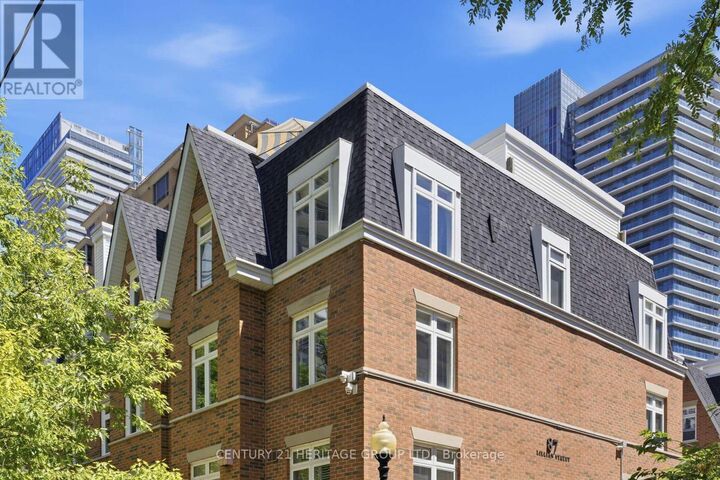 Property Photo:  87 Lillian Street 8  ON M4S 2H7 