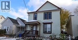 Property Photo:  817 Chatham Street East  ON N9A 2X8 