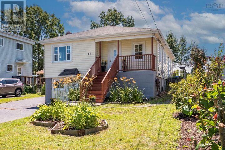 Property Photo:  41 Pine Grove Drive  NS B3R 1S2 