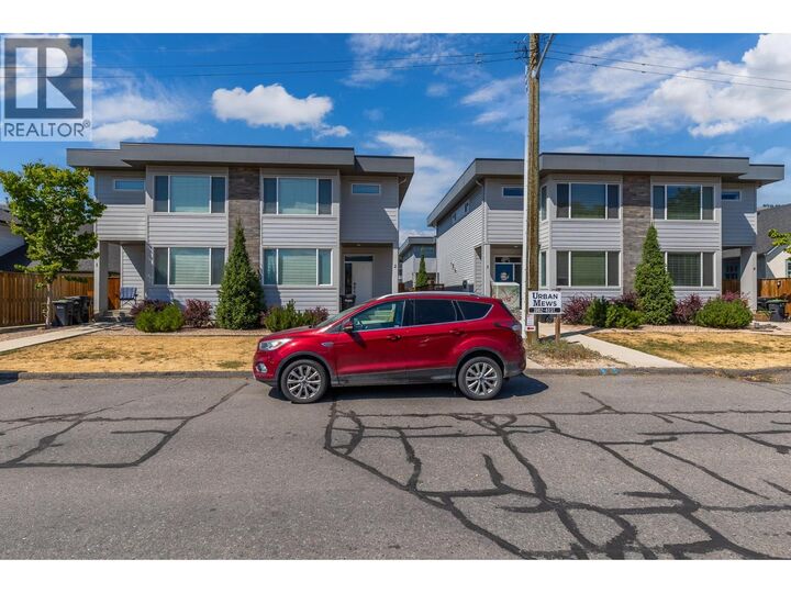 Property Photo: 2802 40 Street 6 BC V1T 6J7