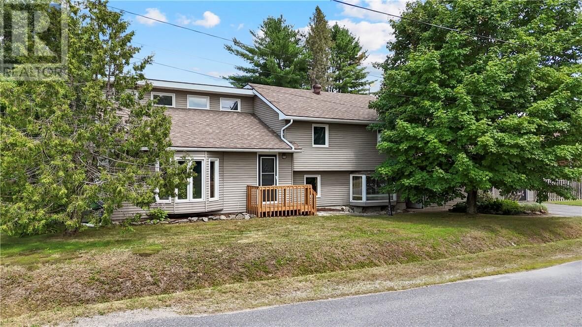Property Photo:  14 Minto Street  ON P0P 2G0 