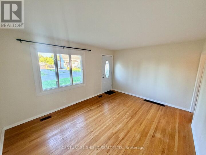 Property Photo: 15 Adam Dixon Avenue North ON K0C 1P0