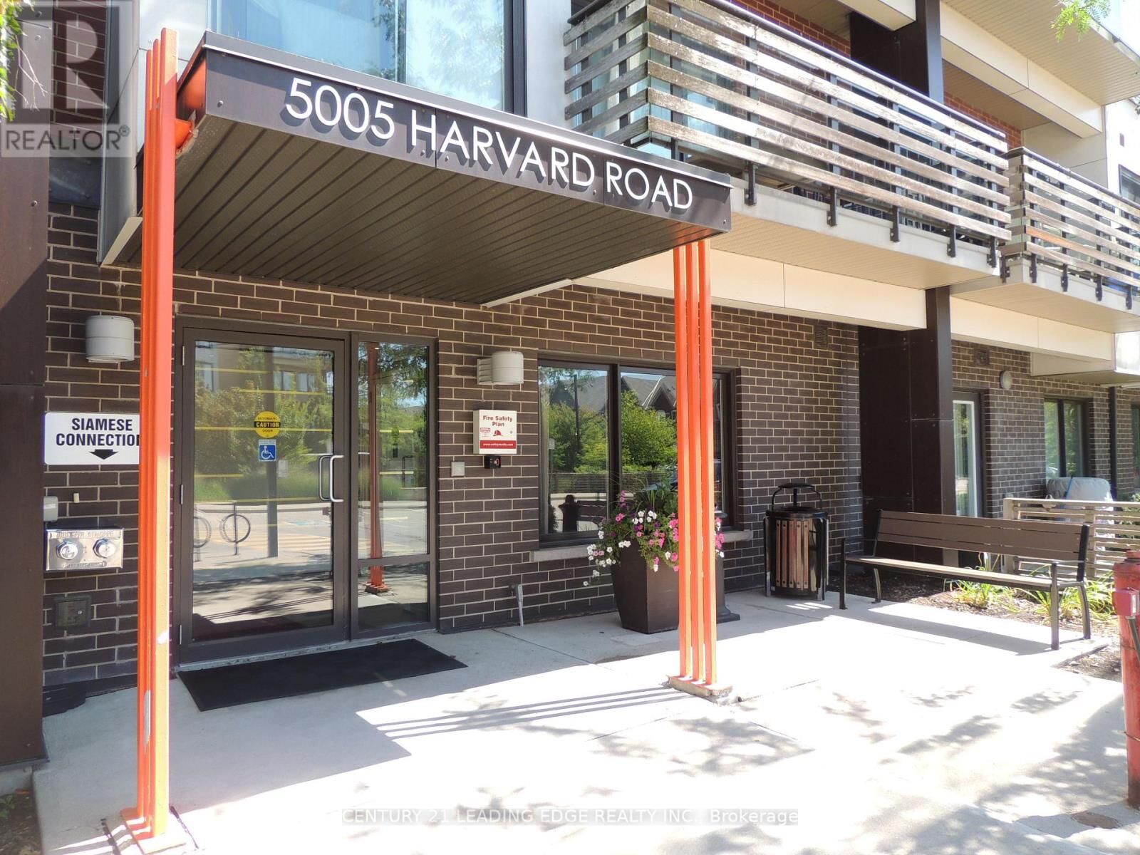 Property Photo:  5005 Harvard Road 214  ON L5M 0W5 