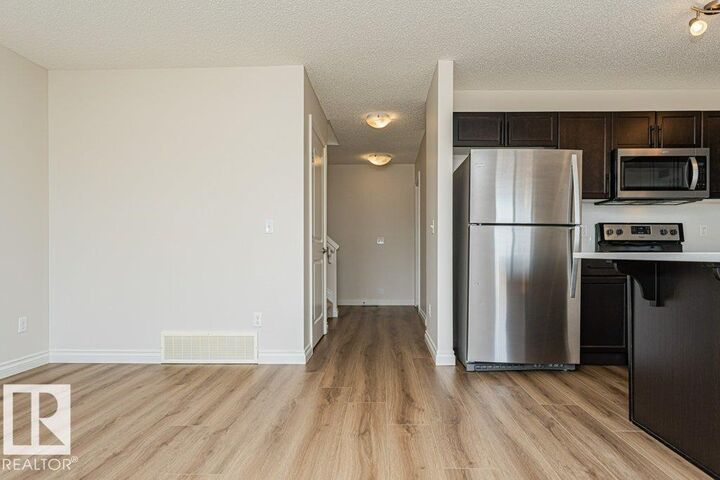 Property Photo: 445 Brintnell Boulevard NW 32 AB T5Y 0V5