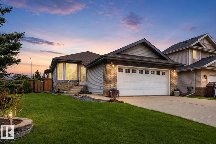 28 Norfolk Close — photo 1