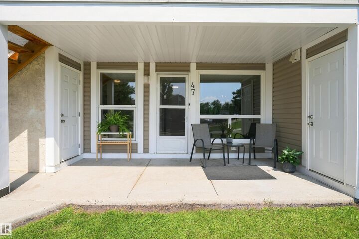 Property Photo:  2204 118 Street NW 47  AB T6J 5K2 