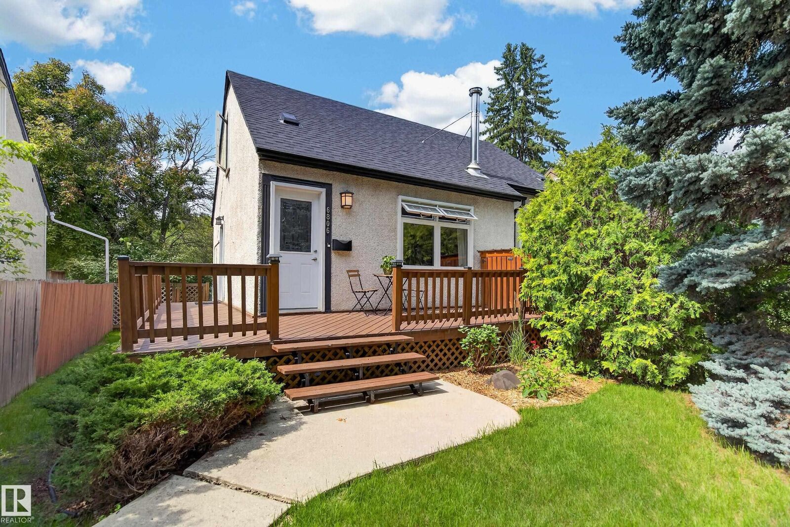 Property Photo:  6806 110 Street NW  AB T6H 3E7 