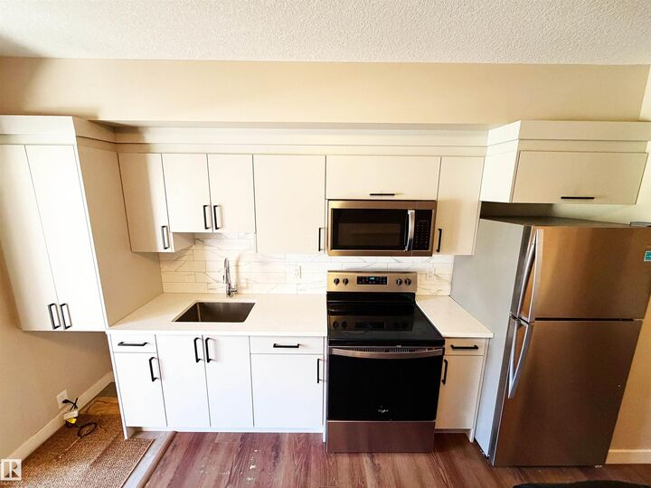 Property Photo:  9645 150 Street NW Basement  AB T5P 1N2 