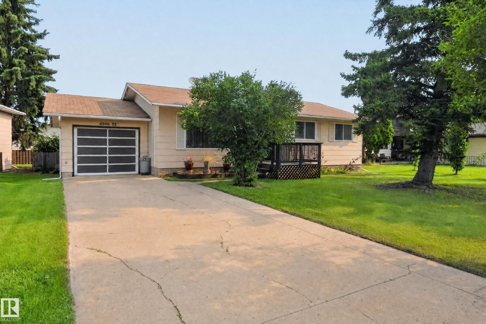 Property Photo:  4506 53A  AB T0A 3C0 