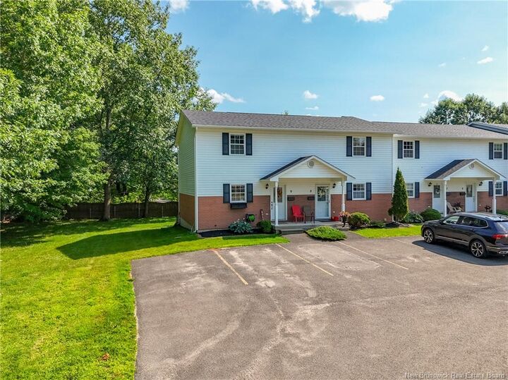 Property Photo:  175 Riverside Drive 9  NB E3A 6R1 