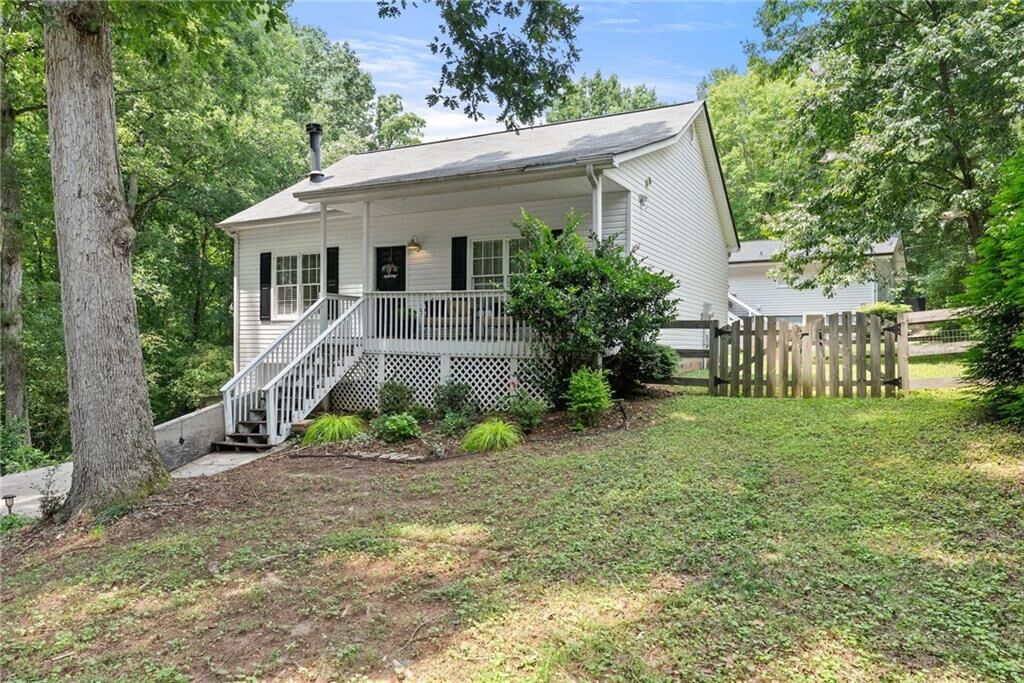 Property Photo: 3875 Stutz Street GA 30041