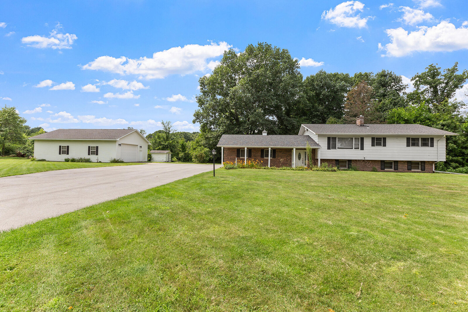 Property Photo:  680 N 700  IN 46342 