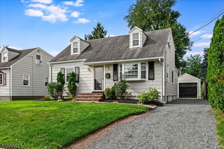 Property Photo: 1018 Grandview Ave NJ 07090