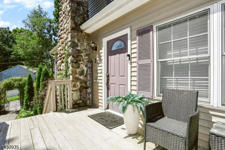 Property Photo:  20 The Loop  NJ 07456 