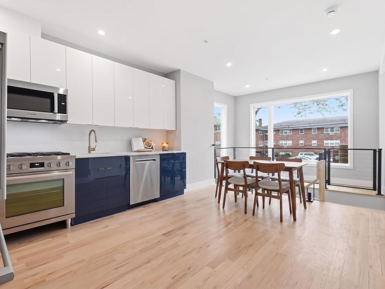 Property Photo:  437 Ogden Ave 1R  NJ 07307 